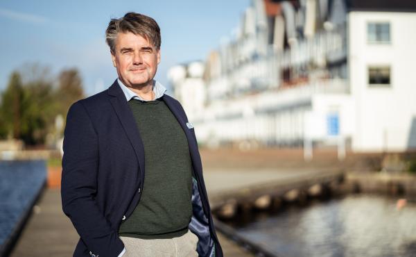 Een medewerker van de gemeente